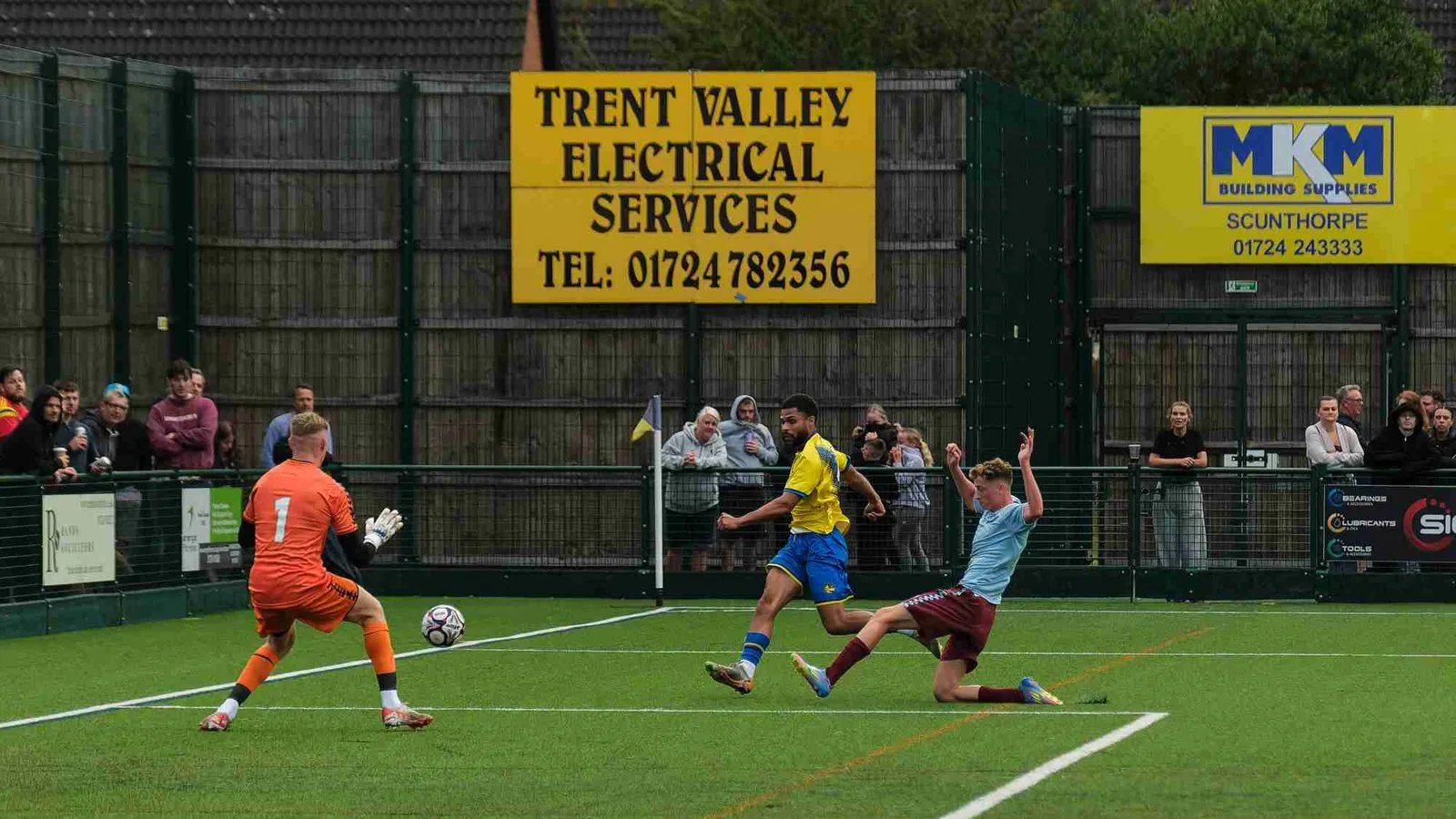 Bottesford Town v. Scunthorpe United — photograph 1